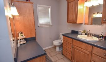 1579 Van Buren Rd, Barnesville, GA 30204