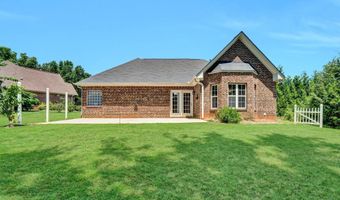 711 Waxwing Ct, Boiling Springs, SC 29316