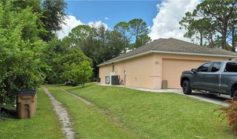 2011 Leroy Ave, Alva, FL 33920