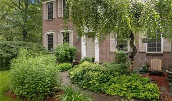 48 Fieldstone Ln, North Kingstown, RI 02874
