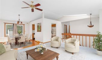 29 Teakwood Dr W, Coventry, RI 02816