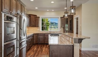 216 COLUMBINE St, Alpine, WY 83128