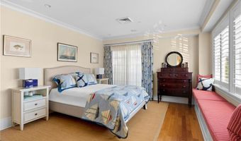 24 Brown And Howard Wharf 302, Newport, RI 02840