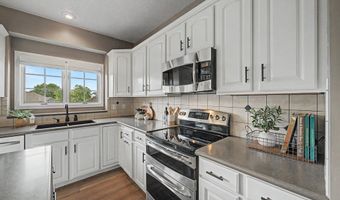 610 NE Bristol Dr, Ankeny, IA 50021