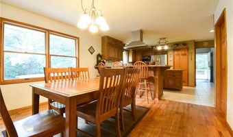 5557 Schuetz Ln, Alhambra, IL 62001