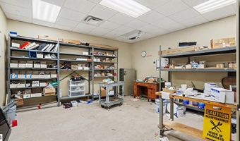 842 W Warwick Dr, Alma, MI 48801