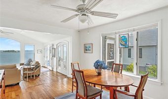 41 Buena Vista Dr, North Kingstown, RI 02852