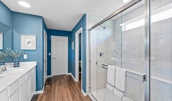 393 W Point Cir, Algonquin, IL 60102