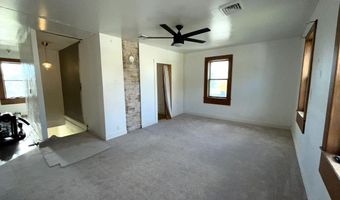 212 N WATER St, Algoma, WI 54201