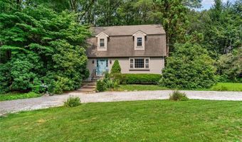 105 Newell Dr, Cumberland, RI 02864