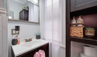 112 WINDSOR St, Reading, PA 19601