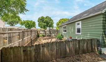 1416 N KENILWORTH Ave, Appleton, WI 54911