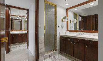 19355 Turnberry Way 25Gr, Aventura, FL 33180