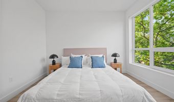 17 AVENUE E 504, Bayonne, NJ 07002