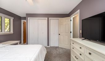 205 Westview Dr, Alma, MI 48801