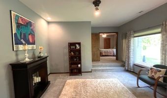 3288 Spring Valley Rd, Akron, OH 44333