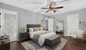 954 Chartrand Dr, Ballwin, MO 63011