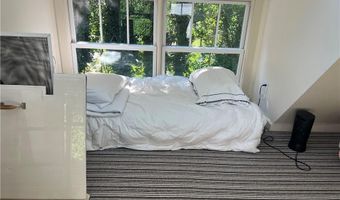 11 Harbor St, Jamestown, RI 02835
