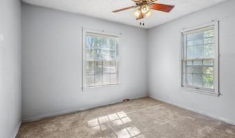 1015 N 13th St, Beatrice, NE 68310