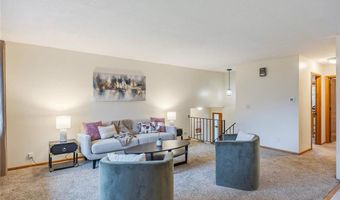 838 Jonathan Dr, Apple Valley, MN 55124