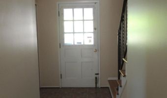 2098 Yorktown Dr, Ann Arbor, MI 48105