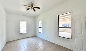 421 N 9th Ave, Teague, TX 75860