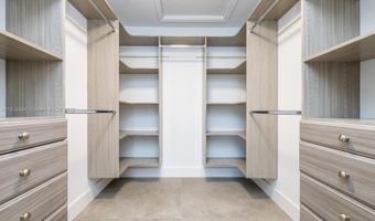 20729 NE 32nd Ave, Aventura, FL 33180