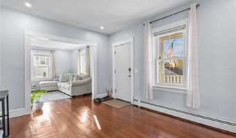 27 Ferncliff Ave, North Providence, RI 02911