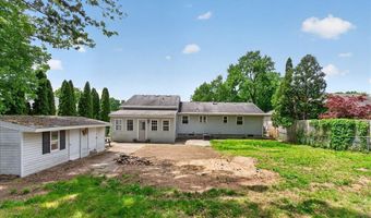 12 Winifred Dr, Albany, NY 12205