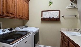 3906 NE Cadbury Ave, Bentonville, AR 72712