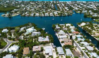 807 S BAY Blvd, Anna Maria, FL 34216