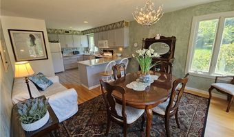 15 Hammersmith Rd 33, Newport, RI 02840