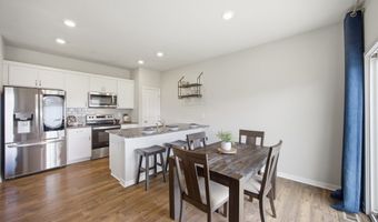 4215 NW Cedarwood Dr, Ankeny, IA 50023