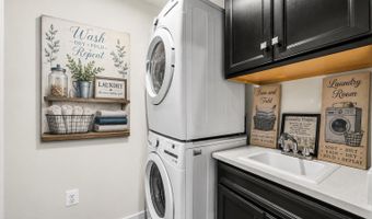 170 LAWNDALE Dr, Bowie, MD 20716