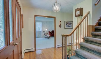 1420 Diplomat Dr, East Greenwich, RI 02818