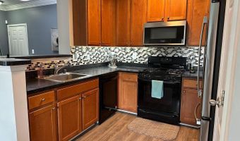 4870 EISENHOWER Ave 407, Alexandria, VA 22304