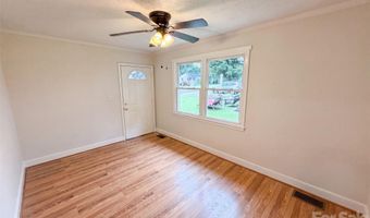 1521 Herrin Ave, Charlotte, NC 28205