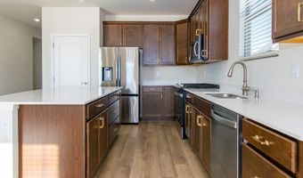 723 W Spaniel Dr, Ann Arbor, MI 48108