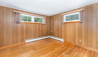 33 Debra Ln, Bristol, CT 06010