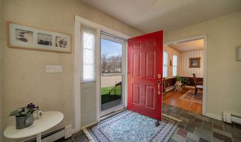 10 Corbin Cir, Branford, CT 06405