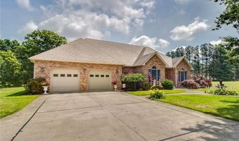105 Lake Dr, Alton, IL 62002