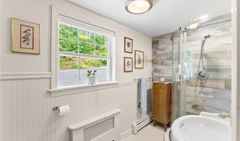 107 Spring Grove Rd, Glocester, RI 02814