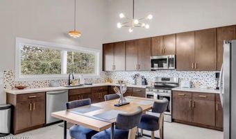 218 Thomas St, Bay St. Louis, MS 39520