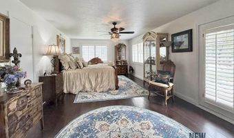 1005 N Shore Dr, Carlsbad, NM 88220
