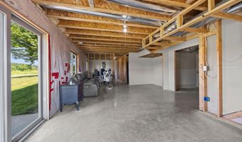 9352 67th St NW, Annandale, MN 55302