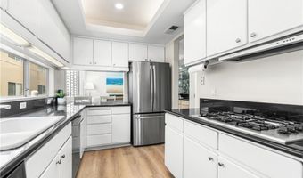 1927 Glendon 301, Los Angeles, CA 90025