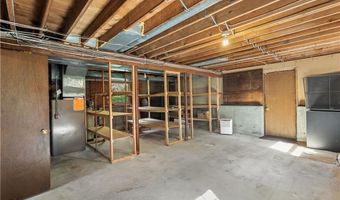 886 Weaver Hill Rd, Coventry, RI 02816