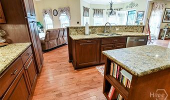 283 Creekside Dr, Arnoldsville, GA 30619
