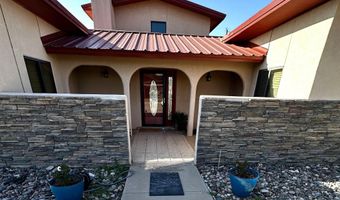 2110 W Bullock Ave, Artesia, NM 88210