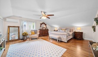 11 Stuart Ave, Amityville, NY 11701